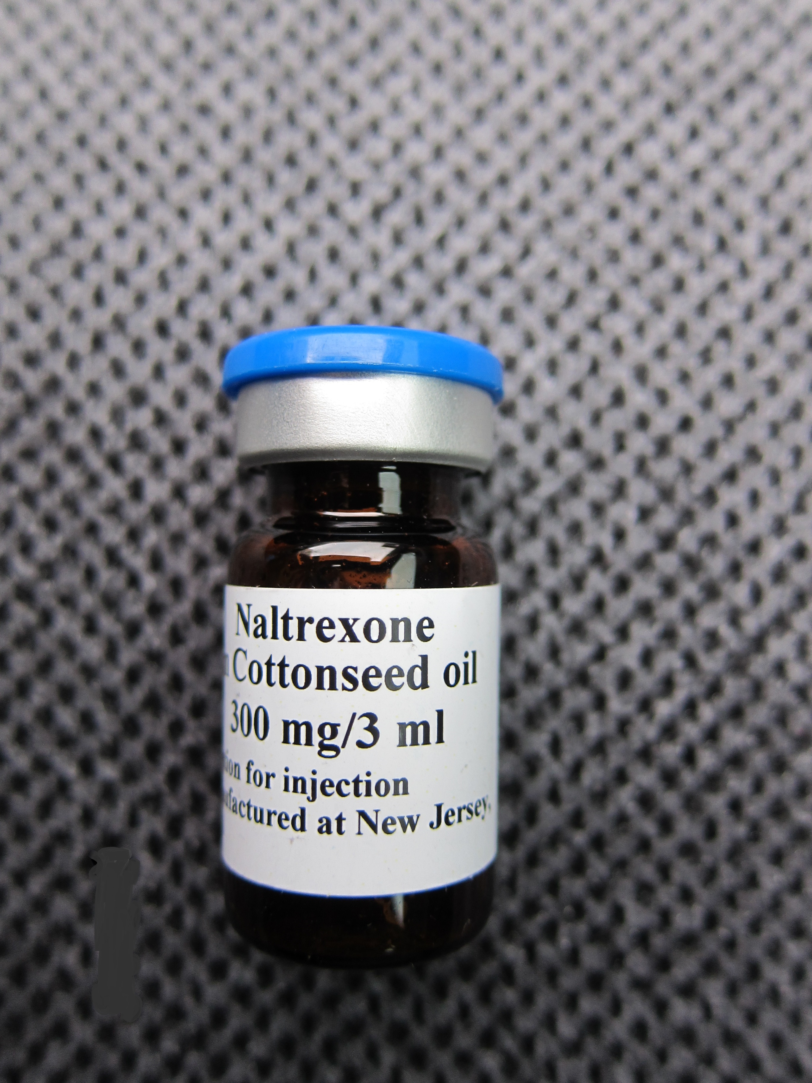 Налтрексон масляный для внутримышечного введения, США, 300 мг в 3 мл .